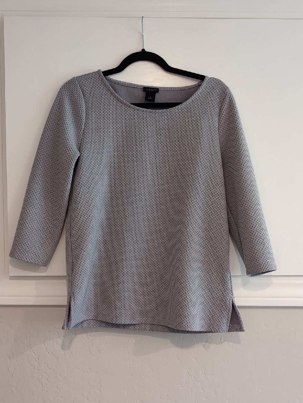 Ann Taylor Factory Light Gray Textured Knit Top